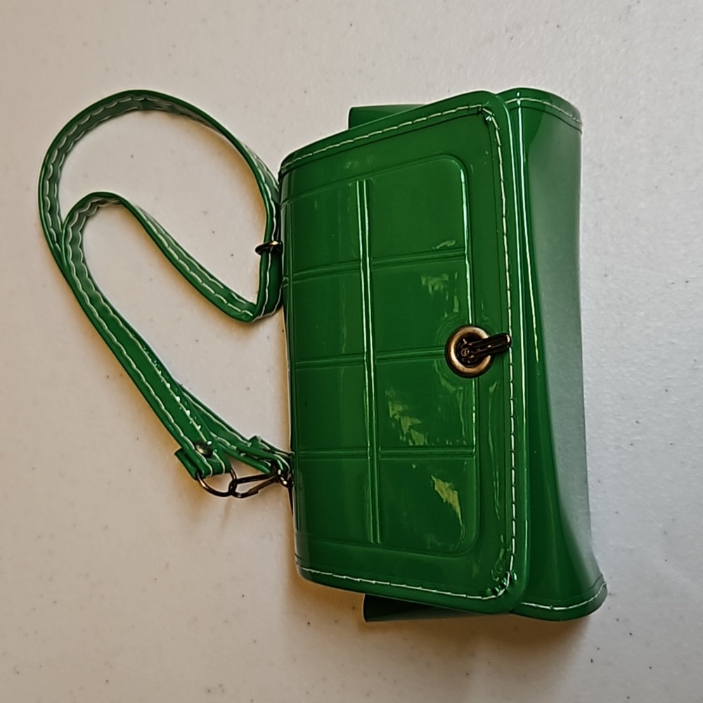 VINTAGE KIDS PURSE GREEN 60s 70s Retro